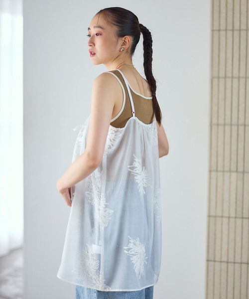 LEPSIM(レプシィム)の「シアー刺繍前開きキャミソール 703596(キャミソール・レディース・オフホワイト/ブラック・FREE)」の5枚目の写真