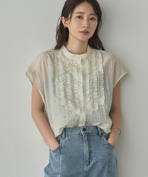 hunch（ハンチ）の「ハイツイストスラブ フレンチスリーブフリルブラウス（シャツ/ブラウス・レディース・ブルー/チャコール/オフホワイト・FREE）」の2枚目の写真