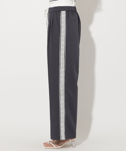 WILLSELECTION(ウィルセレクション)の「サイドレースダブルウエストツータックパンツ(その他パンツ・レディース・サックスブルー/ベージュ/ネイビー・FREE)」の13枚目の写真