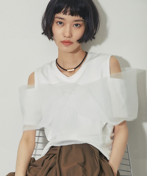 ANOTHER S(アナザーエス)の「オーガンジーフリルドッキングオープンショルダートップス(Tシャツ/カットソー・レディース・ホワイト/ブラック/ベージュ・M)」の11枚目の写真