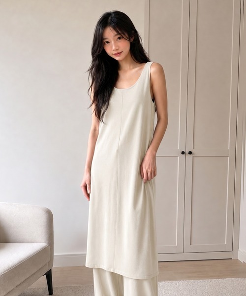 GENERAL IDEA(ジェネラルアイデア)の「【GENERAL IDEA】COOL Uネックマキシニットワンピース / COOL U-NECK MAXI KNIT DRESS(ワンピース・レディース・アイボリー/ブラック・S/L/M)」の2枚目の写真