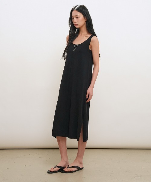 GENERAL IDEA(ジェネラルアイデア)の「【GENERAL IDEA】COOL Uネックマキシニットワンピース / COOL U-NECK MAXI KNIT DRESS(ワンピース・レディース・アイボリー/ブラック・S/L/M)」の10枚目の写真