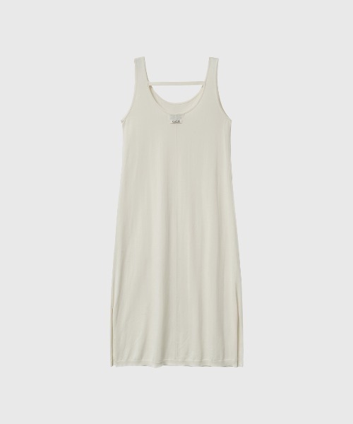 GENERAL IDEA(ジェネラルアイデア)の「【GENERAL IDEA】COOL Uネックマキシニットワンピース / COOL U-NECK MAXI KNIT DRESS(ワンピース・レディース・アイボリー/ブラック・S/L/M)」の8枚目の写真