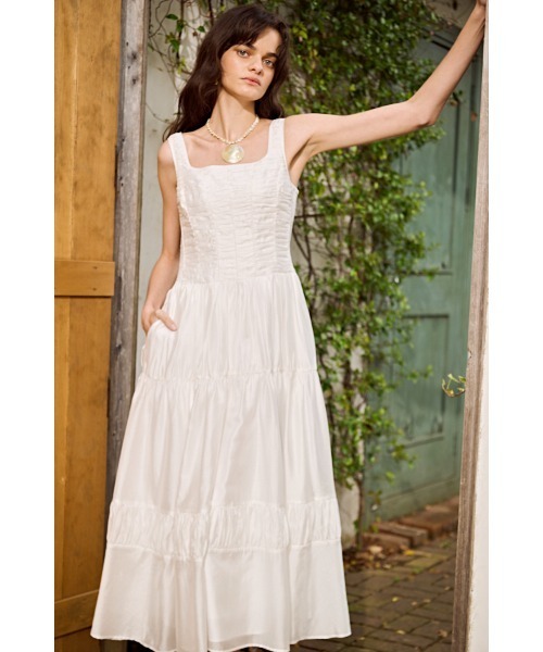 Estella.K（エステラケー）の「Floria Dress シャーリングドレス（ワンピース・レディース・ブラック/オフホワイト/ピンク/ブルー系その他・FREE）」の13枚目の写真