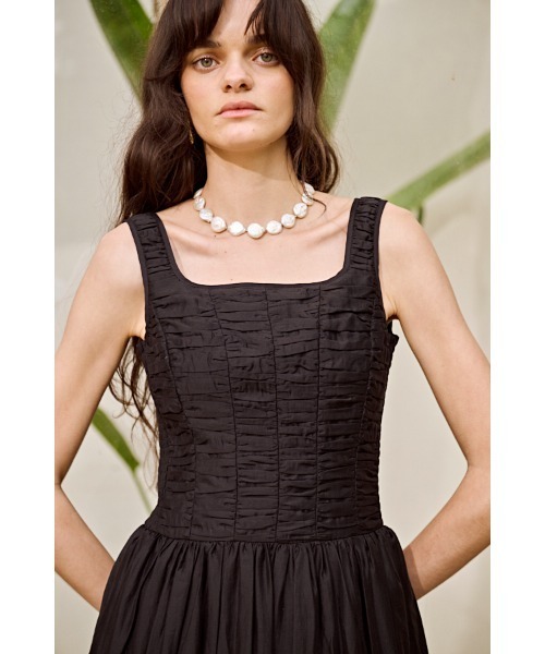 Estella.K（エステラケー）の「Floria Dress シャーリングドレス（ワンピース・レディース・ブラック/オフホワイト/ピンク/ブルー系その他・FREE）」の18枚目の写真