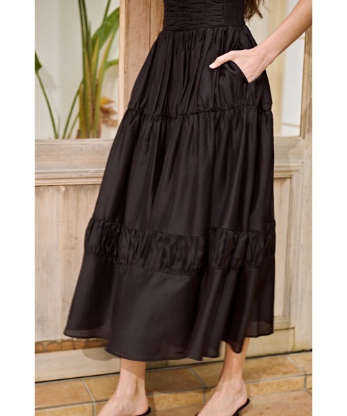 Estella.K（エステラケー）の「Floria Dress シャーリングドレス（ワンピース・レディース・ブラック/オフホワイト/ピンク/ブルー系その他・FREE）」の14枚目の写真