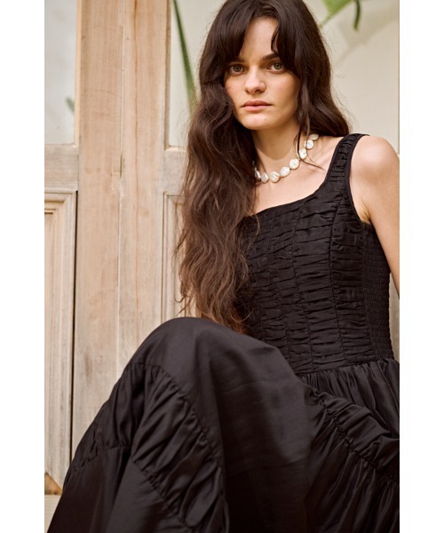 Estella.K（エステラケー）の「Floria Dress シャーリングドレス（ワンピース・レディース・ブラック/オフホワイト/ピンク/ブルー系その他・FREE）」の16枚目の写真