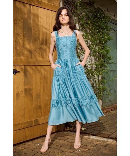Estella.K（エステラケー）の「Floria Dress シャーリングドレス（ワンピース・レディース・ブラック/オフホワイト/ピンク/ブルー系その他・FREE）」の5枚目の写真
