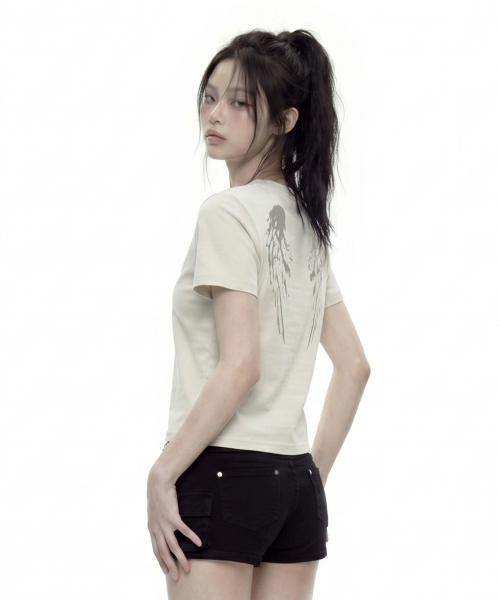 GRAVER（グレーバー）の「[ユニセックス]WINGS ヘンリーネック半袖Tシャツ_2カラー（Tシャツ/カットソー・レディース・ベージュ/チャコール・M/L）」の15枚目の写真