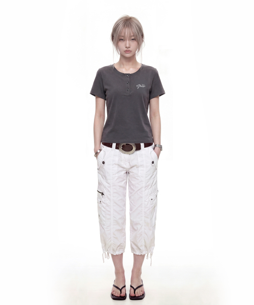 GRAVER（グレーバー）の「[ユニセックス]WINGS ヘンリーネック半袖Tシャツ_2カラー（Tシャツ/カットソー・レディース・ベージュ/チャコール・M/L）」の12枚目の写真