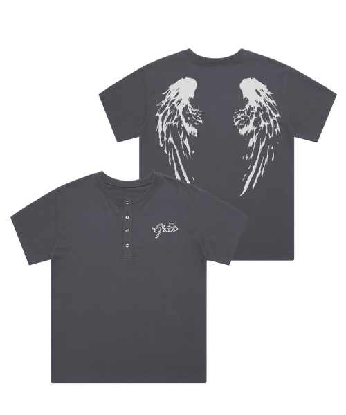 GRAVER（グレーバー）の「[ユニセックス]WINGS ヘンリーネック半袖Tシャツ_2カラー（Tシャツ/カットソー・レディース・ベージュ/チャコール・M/L）」の3枚目の写真