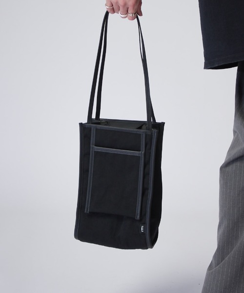 Lui's(ルイス)の「【ITTI】MICHELLE OUTPOCKET ONEMILE TOTE(トートバッグ・メンズ・ブラック・FREE)」の1枚目の写真