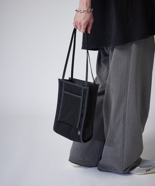 Lui's(ルイス)の「【ITTI】MICHELLE OUTPOCKET ONEMILE TOTE(トートバッグ・メンズ・ブラック・FREE)」の13枚目の写真