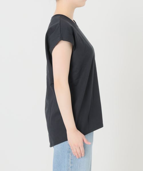 IENA（イエナ）の「《追加9/新色あり》ラウンドテールプルオーバー（Tシャツ/カットソー・レディース・ブラック/ホワイト/ピンク・FREE）」の19枚目の写真