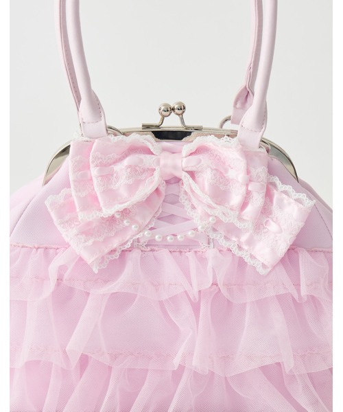AVENCHUMU(アバンチュウム)の「Ribbon & tulle frill kiss-lock bag(ハンドバッグ・レディース・ブラック/ピンク・FREE)」の8枚目の写真