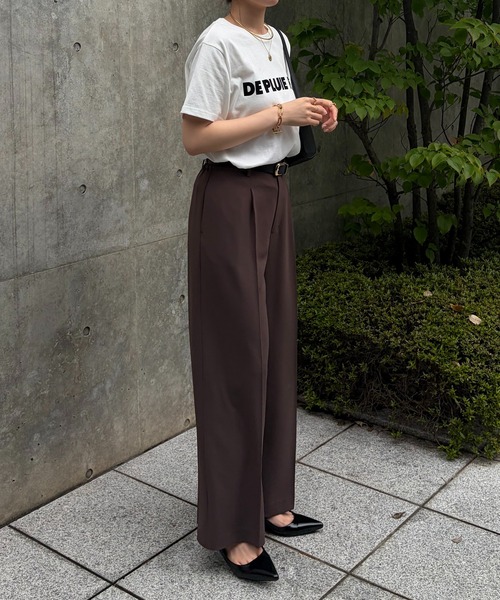 COLLAGE GALLARDAGALANTE(コラージュガリャルダガランテ)の「大人映えフロッキーロゴTシャツ/ZOZO限定(Tシャツ/カットソー・レディース・ホワイト/チャコールグレー・FREE)」の11枚目の写真