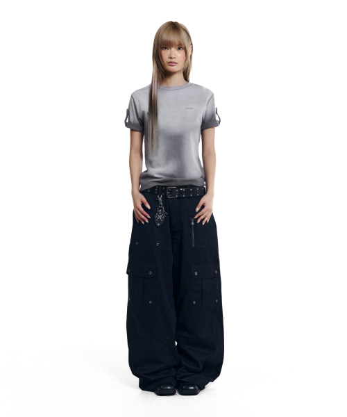AAKAM(アーカム)の「Shirring Utility Cargo Pants (Black)(その他パンツ・レディース・その他・1/2)」の5枚目の写真