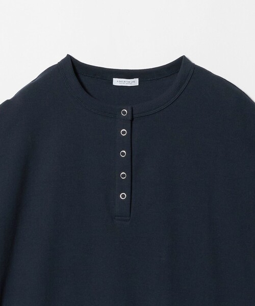 A DAY IN THE LIFE UNITED ARROWS(アデイインザライフユナイテッドアローズ)の「リブ フェイクレイヤード ヘンリーネックTシャツ <A DAY IN THE LIFE>(Tシャツ/カットソー・レディース・ネイビー/ライトグレー/ダークブラウン・FREE)」の13枚目の写真
