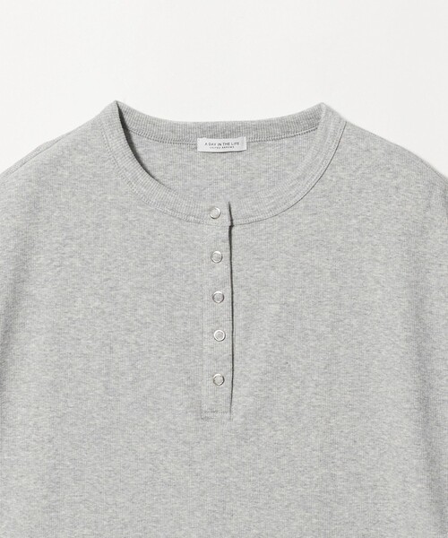 A DAY IN THE LIFE UNITED ARROWS(アデイインザライフユナイテッドアローズ)の「リブ フェイクレイヤード ヘンリーネックTシャツ <A DAY IN THE LIFE>(Tシャツ/カットソー・レディース・ネイビー/ライトグレー/ダークブラウン・FREE)」の19枚目の写真