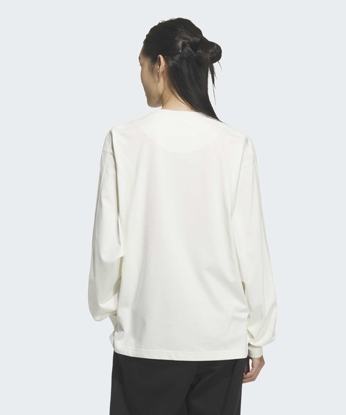adidas(アディダス)の「エッセンシャルズ プラス スリー ストライプス ルーズ フィット 長袖 Tシャツ / ロンT / アディダス adidas(Tシャツ/カットソー・レディース・ホワイト・XX-LARGE/LARGE/MEDIUM/SMALL/X-LARGE/X-SMALL)」の2枚目の写真