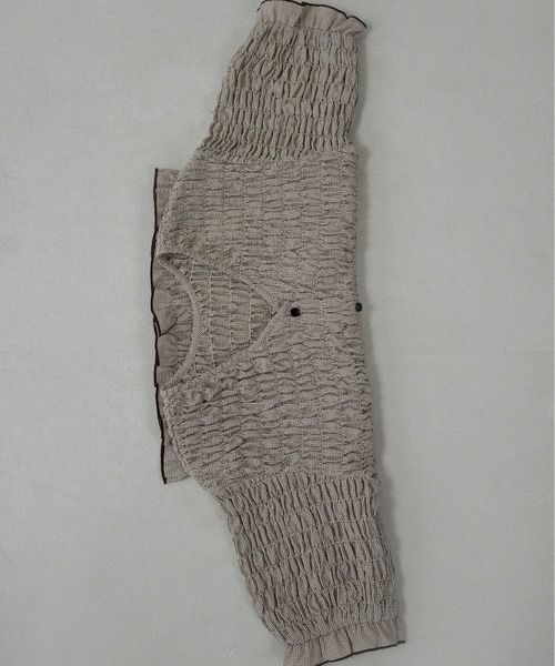 lawgy（ラウジー）の「button point v neck shirring blouse / ボタンポイントvネックシャーリングブラウス（シャツ/ブラウス・レディース・ブラウン/クリーム/ホワイト×ブラック・FREE）」の14枚目の写真