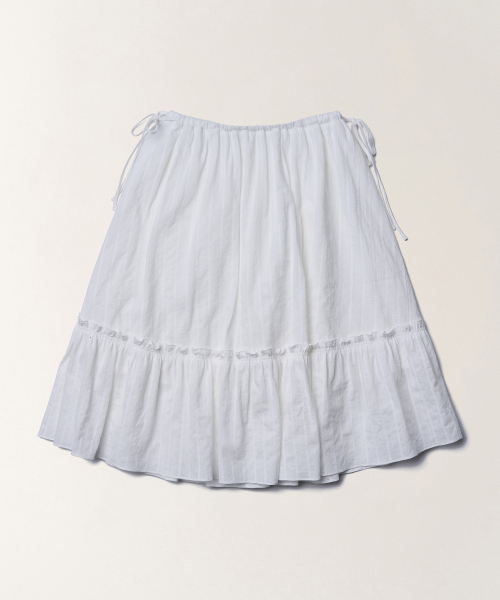 TTUDEMENT(トュードメント)の「EYELET RIBBON MIDI SKIRT_WHITE(スカート・レディース・その他・SMALL/MEDIUM)」の5枚目の写真