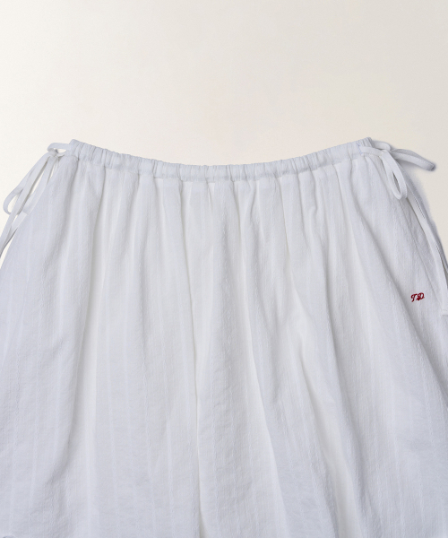 TTUDEMENT(トュードメント)の「EYELET RIBBON MIDI SKIRT_WHITE(スカート・レディース・その他・SMALL/MEDIUM)」の6枚目の写真