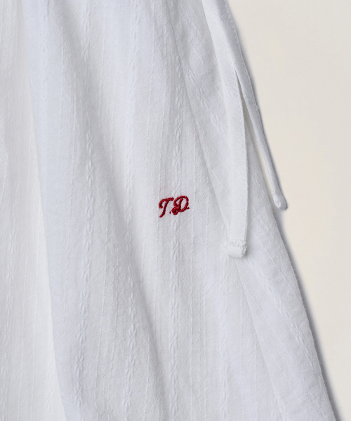 TTUDEMENT(トュードメント)の「EYELET RIBBON MIDI SKIRT_WHITE(スカート・レディース・その他・SMALL/MEDIUM)」の7枚目の写真