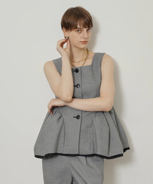 CADUNE(カデュネ)の「チェックペプラムジレ(その他アウター・レディース・ブラック・38/36)」の4枚目の写真