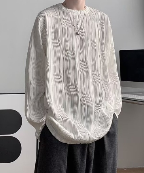B.R.U(ブル)の「ウェーブ柄オーバーサイズトップス(Tシャツ/カットソー・メンズ・ホワイト/ブラック・FREE)」の2枚目の写真