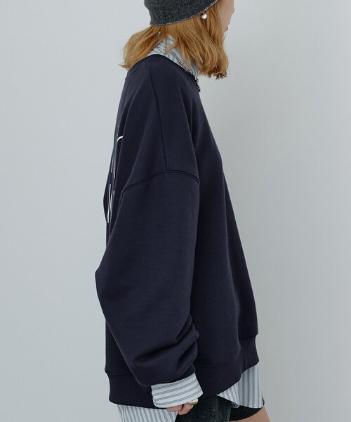 Whim Gazette（ウィムガゼット）の「【Nuition】ロゴスウェット（スウェット・レディース・ライトグレー/ネイビー・FREE）」の19枚目の写真