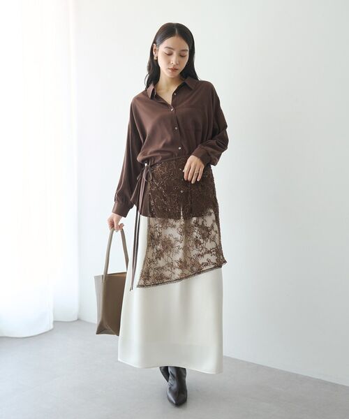 YECCA VECCA(イェッカヴェッカ)の「バックギャザーロングシャツ(シャツ/ブラウス・レディース・ダークグリーン/ブラウン/ブラック/ベージュ・FREE)」の21枚目の写真
