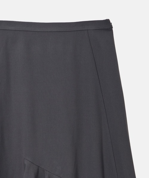 LE CIEL BLEU（ルシェルブルー）の「アシンメトリックヘムスカート / Asymmetric Hem Skirt（スカート・レディース・ブラック/チャコールグレー・34/36/38）」の8枚目の写真