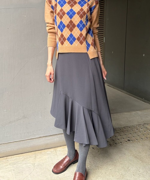 LE CIEL BLEU（ルシェルブルー）の「アシンメトリックヘムスカート / Asymmetric Hem Skirt（スカート・レディース・ブラック/チャコールグレー・34/36/38）」の6枚目の写真