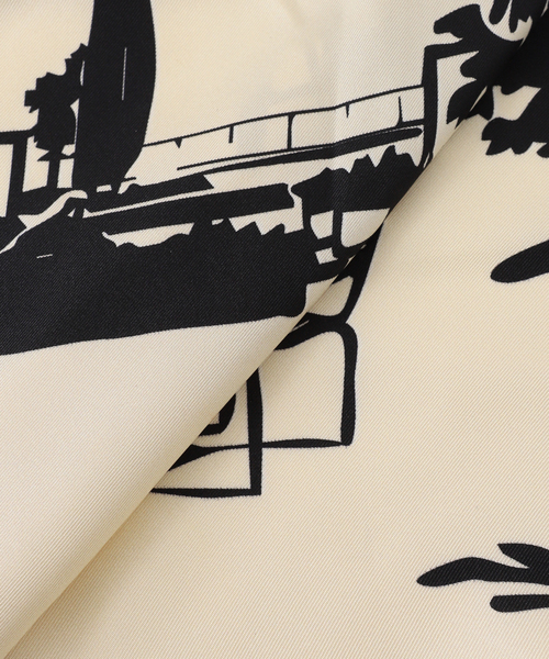 journal standard L'essage(ジャーナルスタンダードレサージュ)の「AENEIS/エネス Lugano Silk Scarf 70 スカーフ(バンダナ/スカーフ・レディース・アイボリー・FREE)」の5枚目の写真
