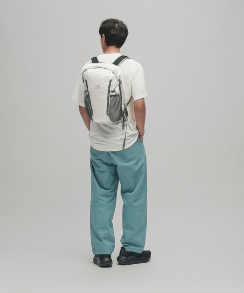 karrimor(カリマー)の「ventis 15(バックパック/リュック・メンズ・ホワイト/ブラック/セージグリーン・FREE)」の10枚目の写真