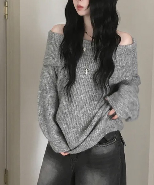 Emilie(エミリー)の「2WAY オフショルダータートルネックニットプルオーバー(ニット/セーター・レディース・アイボリー/ピンク/グレー・FREE)」の11枚目の写真