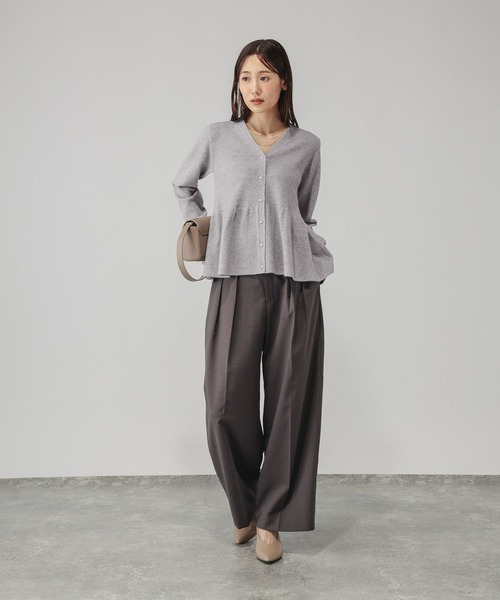 GLOBAL WORK(グローバルワーク)の「カシミヤタッチペプラムカーディガン/812956(カーディガン/ボレロ・レディース・チャコールグレー/ライトグレー/ワインレッド・LARGE/MEDIUM/SMALL)」の15枚目の写真
