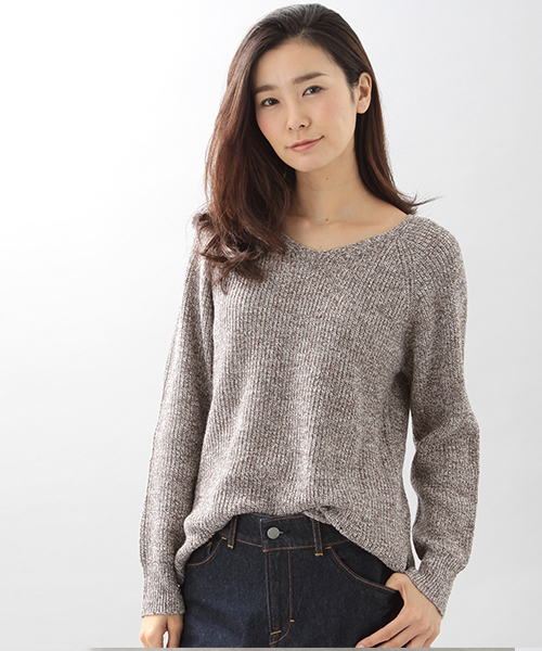 SEVENDAYS=SUNDAY（セブンデイズサンデイ）の「片アゼカラーネップ Vネックプルオーバー（ニット/セーター・レディース・ブラウン/グレー/ネイビー・FREE）」の3枚目の写真
