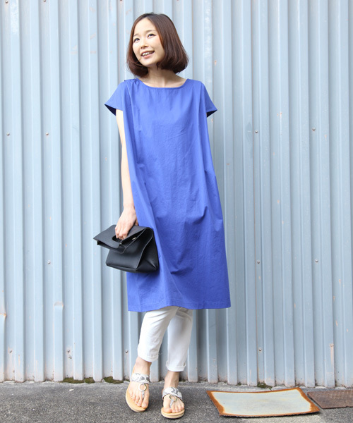 rps（アールピーエス）の「フレンチスリーブコクーンワンピース（ワンピース・レディース・マスタード/ブラック/ブルーグリーン/ブルー/カーキ/イエロー/ネイビー/オフホワイト/グリーン/ベージュ/ダークグリーン・M）」の20枚目の写真