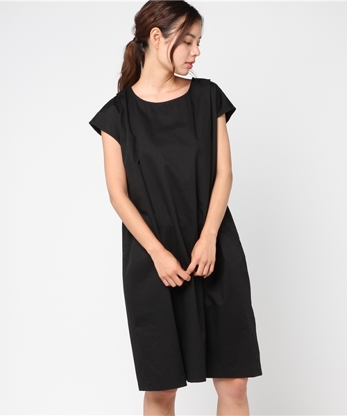 rps（アールピーエス）の「フレンチスリーブコクーンワンピース（ワンピース・レディース・マスタード/ブラック/ブルーグリーン/ブルー/カーキ/イエロー/ネイビー/オフホワイト/グリーン/ベージュ/ダークグリーン・M）」の16枚目の写真