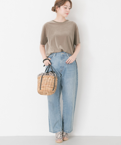 URBAN RESEARCH（アーバンリサーチ）の「ベロアTシャツ（Tシャツ/カットソー・レディース・ネイビー/グレー系その他/ベージュ系その他・FREE）」の4枚目の写真