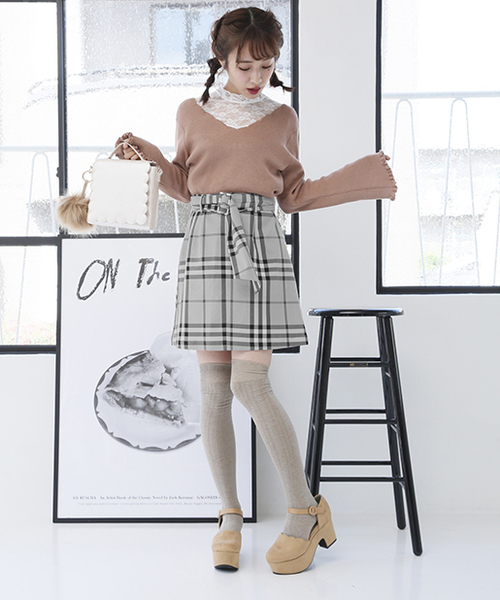 one after another NICE CLAUP（ワンアフターアナザーナイスクラップ）の「バックシャンニットプルオーバー（ニット/セーター・レディース・アイボリー/ブラック/ベージュ/パープル・FREE）」の21枚目の写真