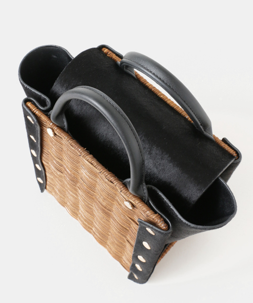 UR SELECT(ユーアールセレクト)の「MelleBK(ハンドバッグ・レディース・ブラック・-)」の7枚目の写真