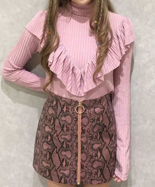 onespo(ワンスポ)の「フリルリブタートル(Tシャツ/カットソー・レディース・ブラック/ピンク・M)」の1枚目の写真