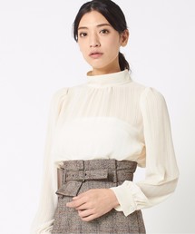 ハイネックブラウス