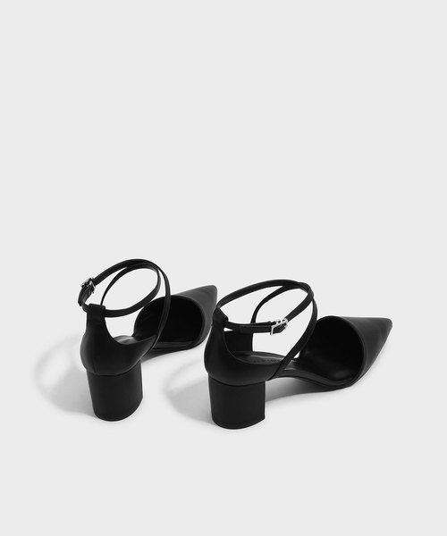 CHARLES & KEITH(チャールズ & キース)の「クリスクロスポインテッドヒール / CRISS CROSS POINTED HEELS(パンプス・レディース・ライトベージュ/ピンク/ブラック・23cm/25.5cm/22.5cm/25cm/24.5cm/23.5cm)」の6枚目の写真