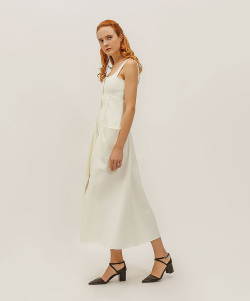 CHARLES & KEITH(チャールズ & キース)の「クリスクロスポインテッドヒール / CRISS CROSS POINTED HEELS(パンプス・レディース・ライトベージュ/ピンク/ブラック・23cm/25.5cm/22.5cm/25cm/24.5cm/23.5cm)」の9枚目の写真