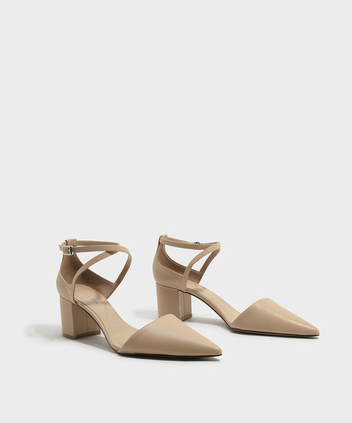 CHARLES & KEITH(チャールズ & キース)の「クリスクロスポインテッドヒール / CRISS CROSS POINTED HEELS(パンプス・レディース・ライトベージュ/ピンク/ブラック・23cm/25.5cm/22.5cm/25cm/24.5cm/23.5cm)」の11枚目の写真