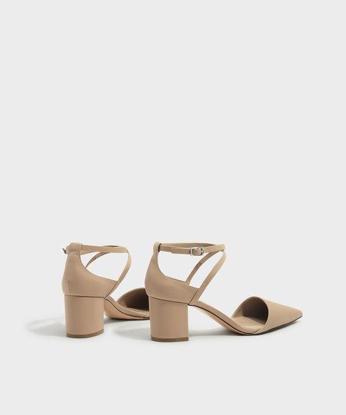 CHARLES & KEITH(チャールズ & キース)の「クリスクロスポインテッドヒール / CRISS CROSS POINTED HEELS(パンプス・レディース・ライトベージュ/ピンク/ブラック・23cm/25.5cm/22.5cm/25cm/24.5cm/23.5cm)」の12枚目の写真